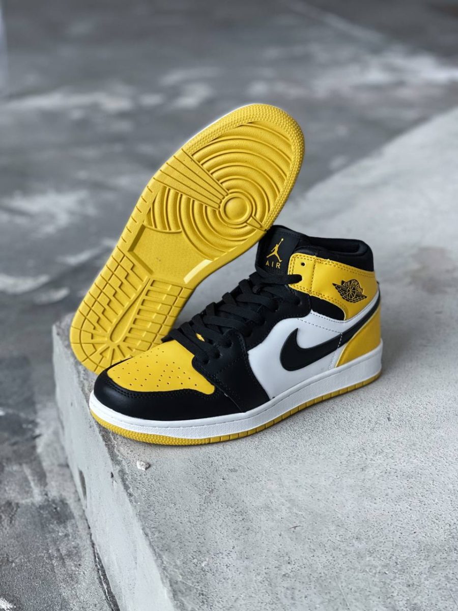 Кросівки Nike Air Jordan 1 Mid Yellow Toe/Black