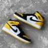Кросівки Nike Air Jordan 1 Mid Yellow Toe/Black
