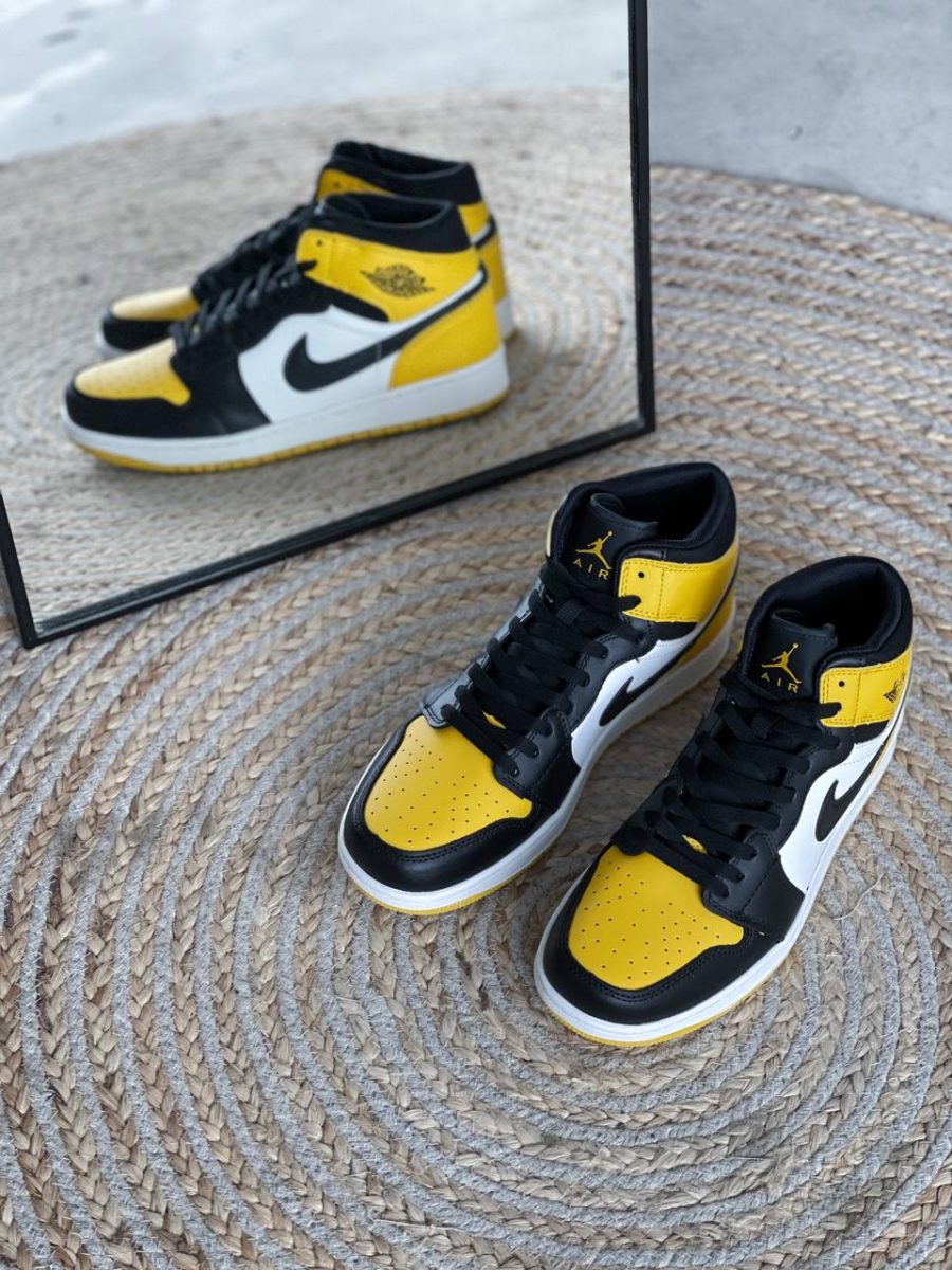 Кросівки Nike Air Jordan 1 Mid Yellow Toe/Black