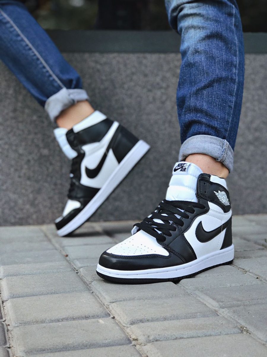 Кросівки Nike Air Jordan 1 Retro High OG Black White