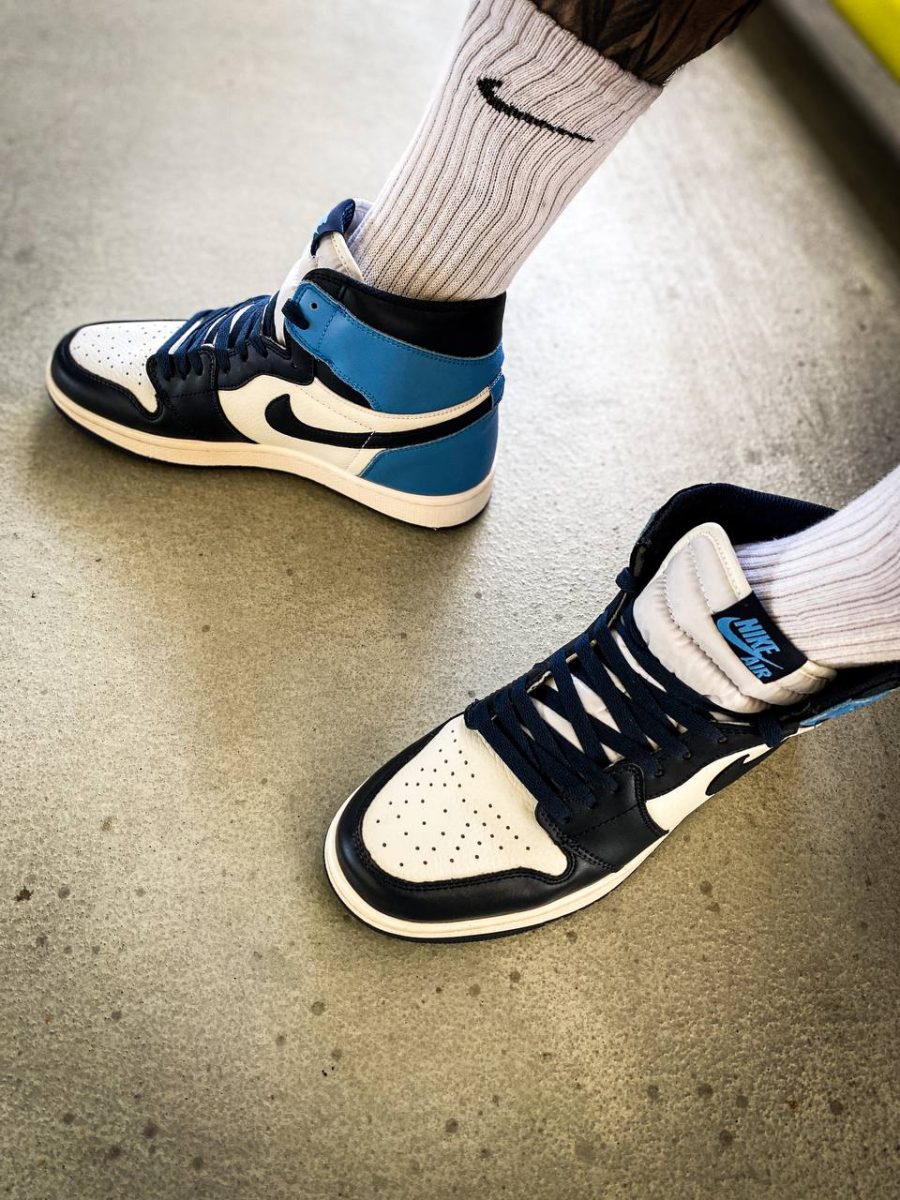 Кросівки Nike Air Jordan 1 Retro High OG Obsidian/University Blue