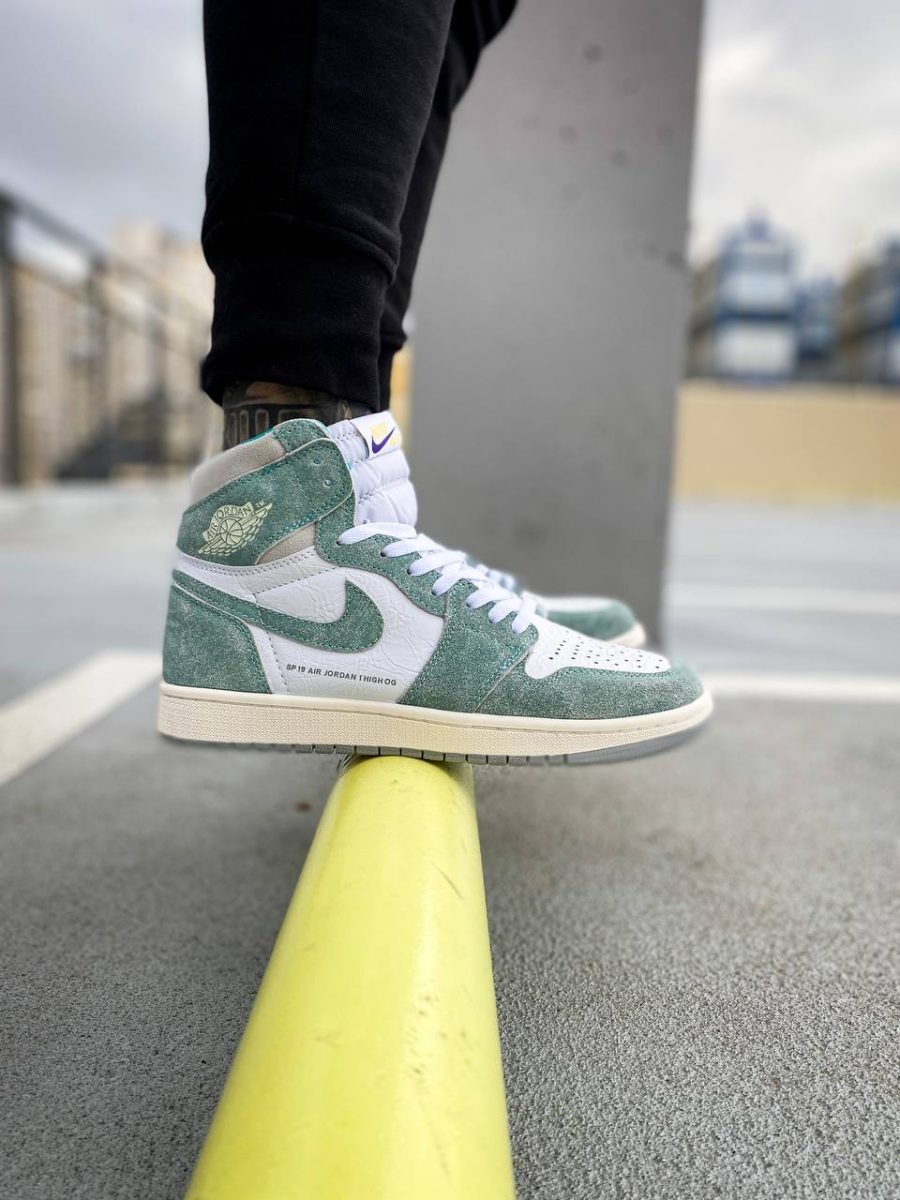 Кросівки Nike Air Jordan 1 Retro High OG Turbo Green