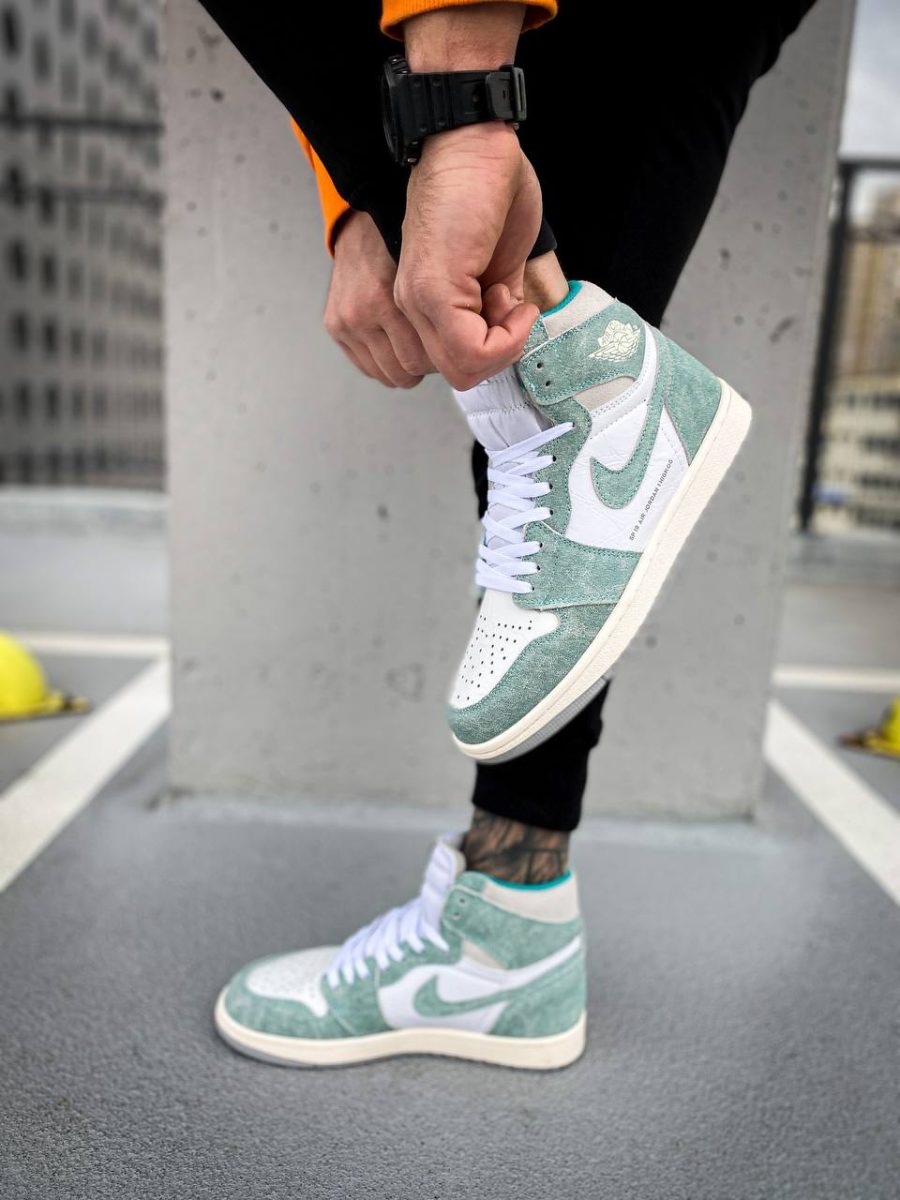 Кросівки Nike Air Jordan 1 Retro High OG Turbo Green