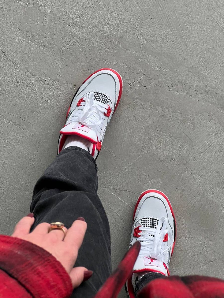 Кросівки Nike Air Jordan 4 Retro Fire Red