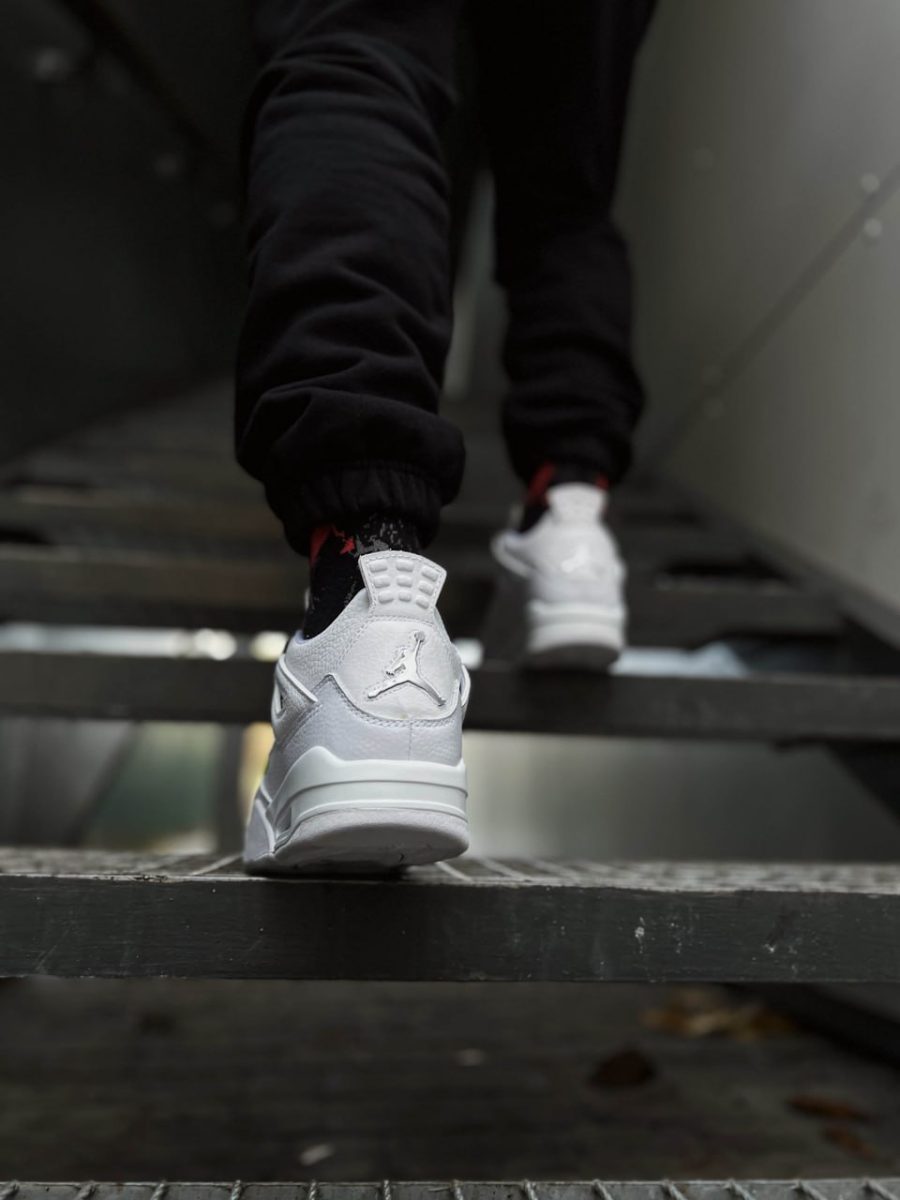 Кросівки Nike Air Jordan 4 Retro Pure Money 2017