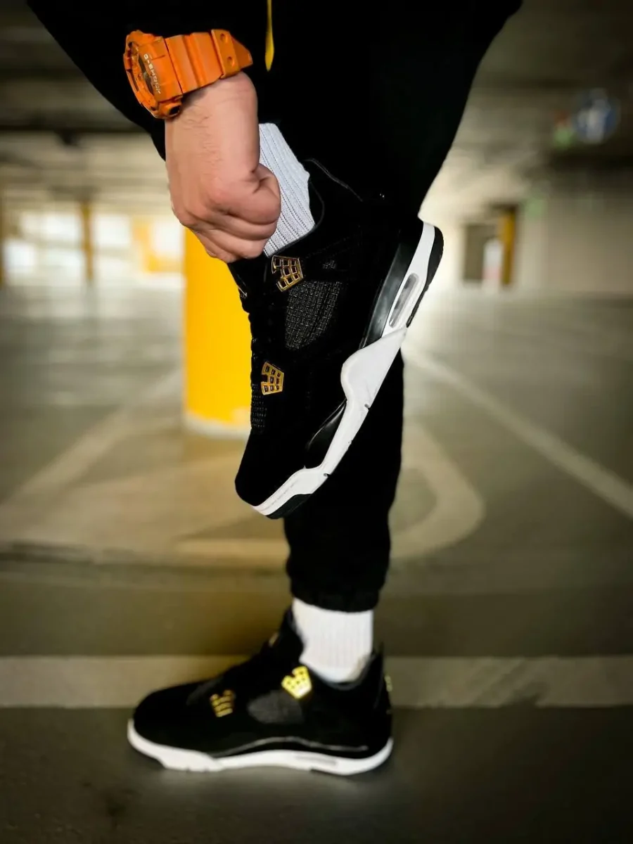 Кроссовки Nike Air Jordan 4 Retro Royalty Black/Metallic Gold-White