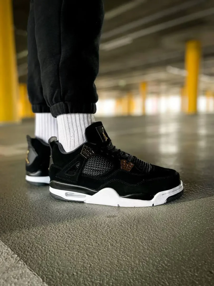 Кроссовки Nike Air Jordan 4 Retro Royalty Black/Metallic Gold-White
