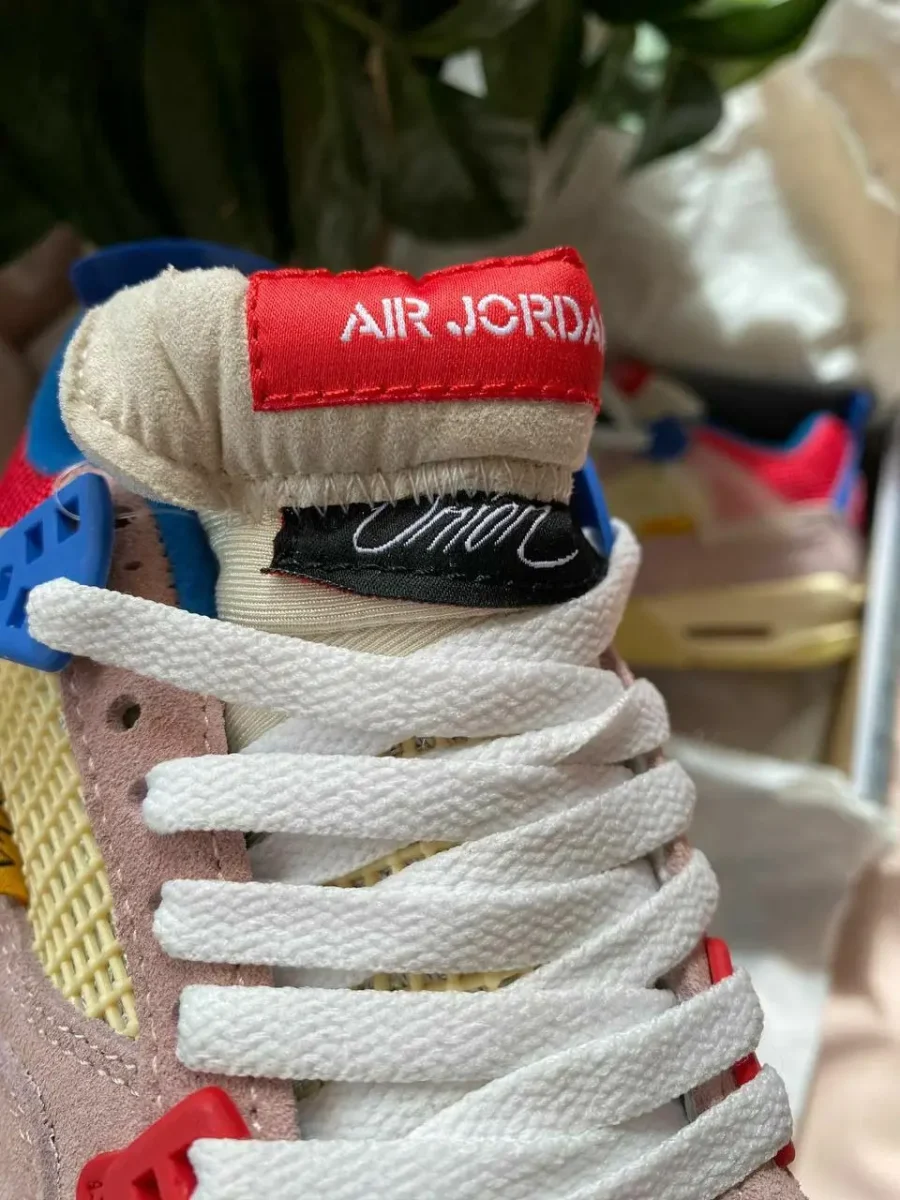 Кросівки Nike Air Jordan 4 Retro SP Union Guava Ice
