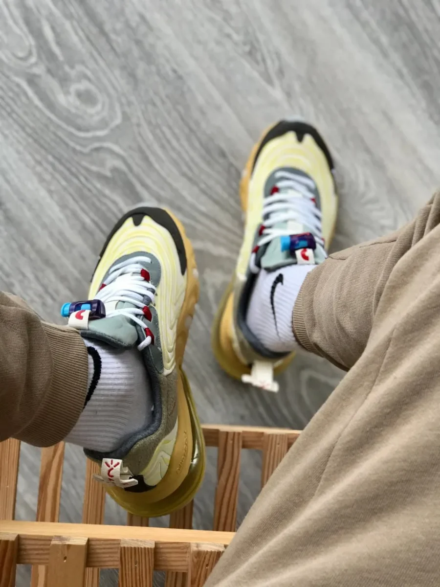 Кроссовки Nike Air Max 270 React x Travis Scott Cactus Trails