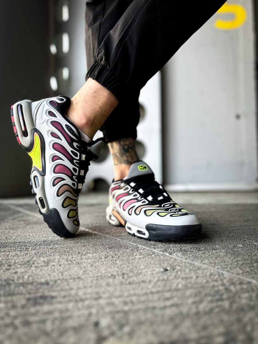 Кроссовки Nike Air Max Plus Drift Light Silver Barely Volt