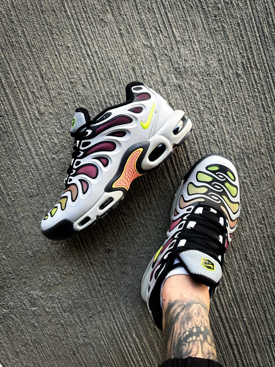 Кроссовки Nike Air Max Plus Drift Light Silver Barely Volt