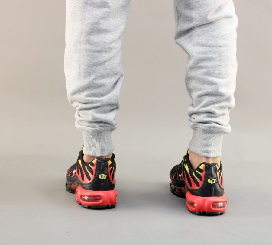 Кросівки Nike Air Max Plus TN Gradient Black/Red/Yellow