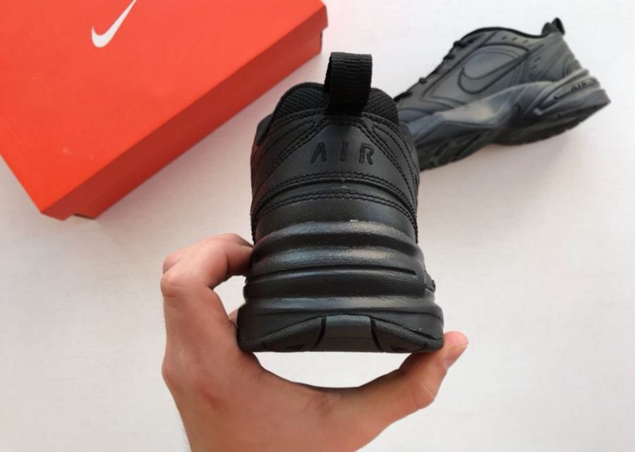 Кроссовки Nike Air Monarch IV Triple Black