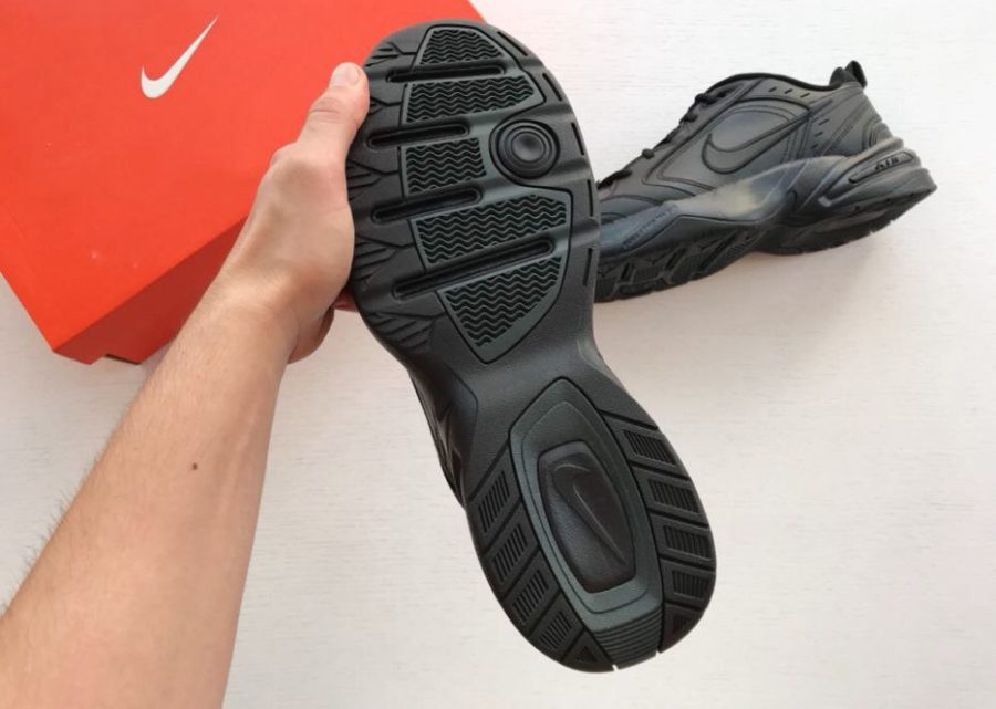 Кроссовки Nike Air Monarch IV Triple Black