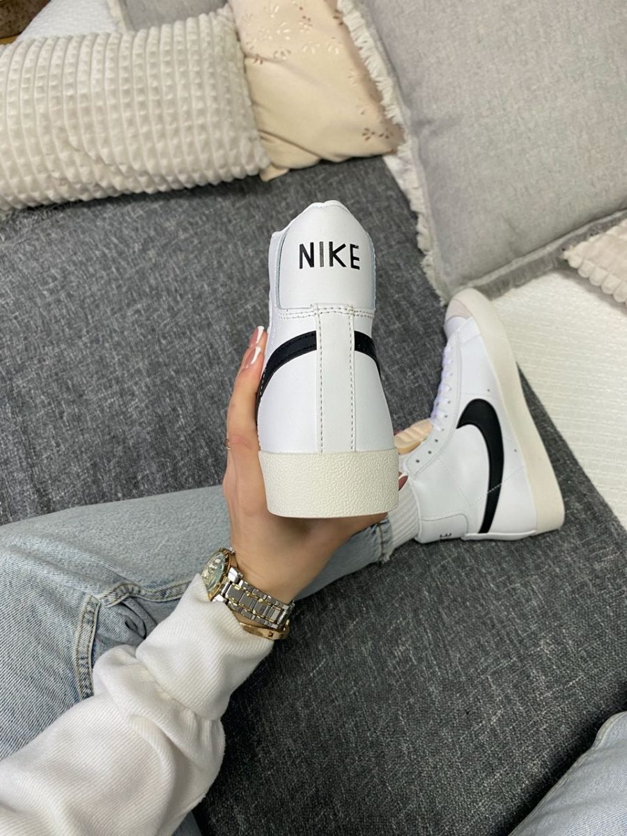 Кроссовки Nike Blazer Mid Vintage ’77 White/Black