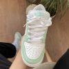 Кроссовки Nike Dunk Low Barely Green