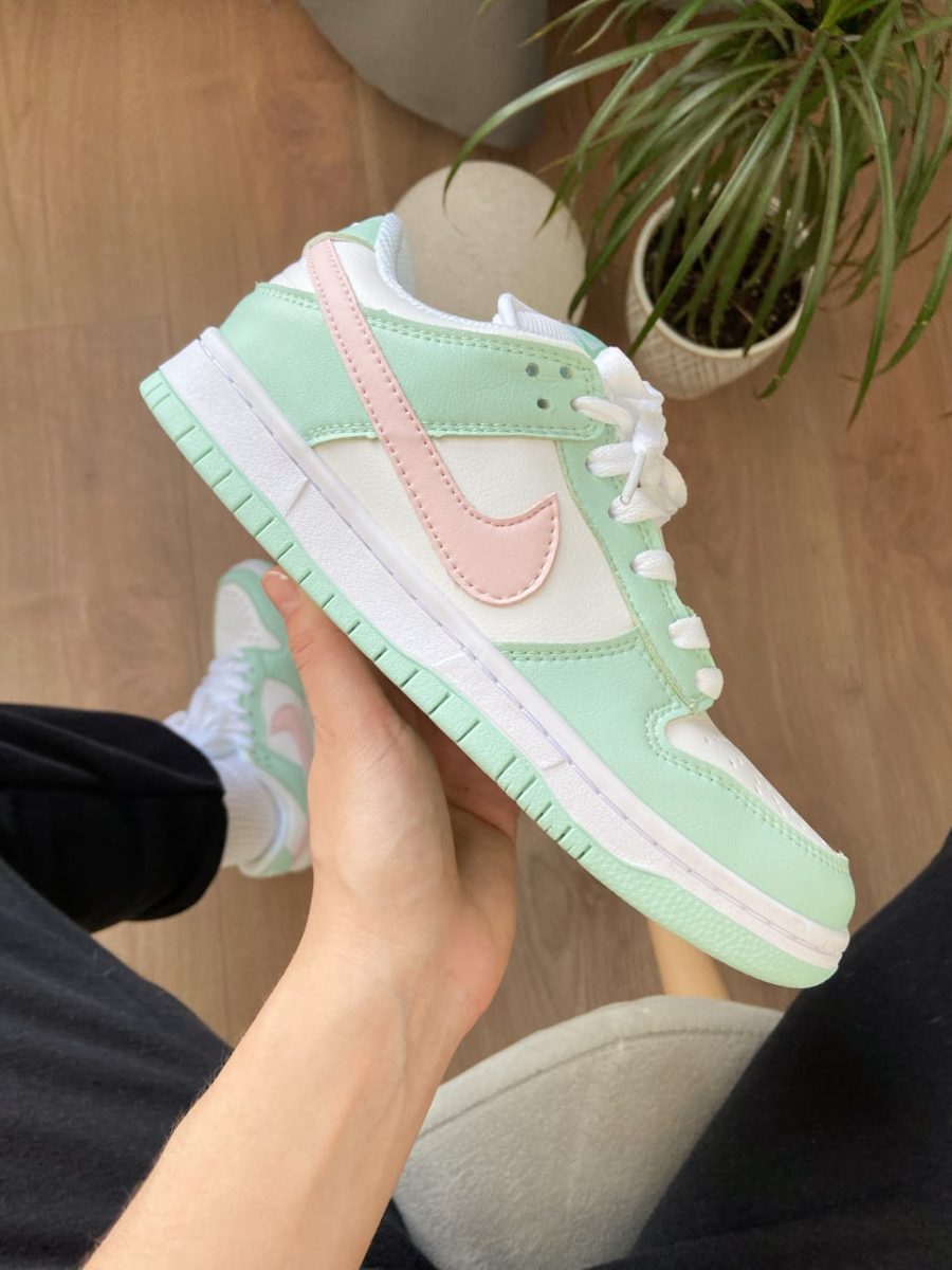 Кроссовки Nike Dunk Low Barely Green