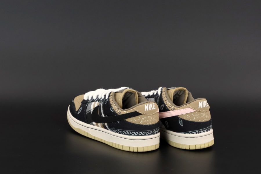 Кросівки Nike SB Dunk Low Travis Scott
