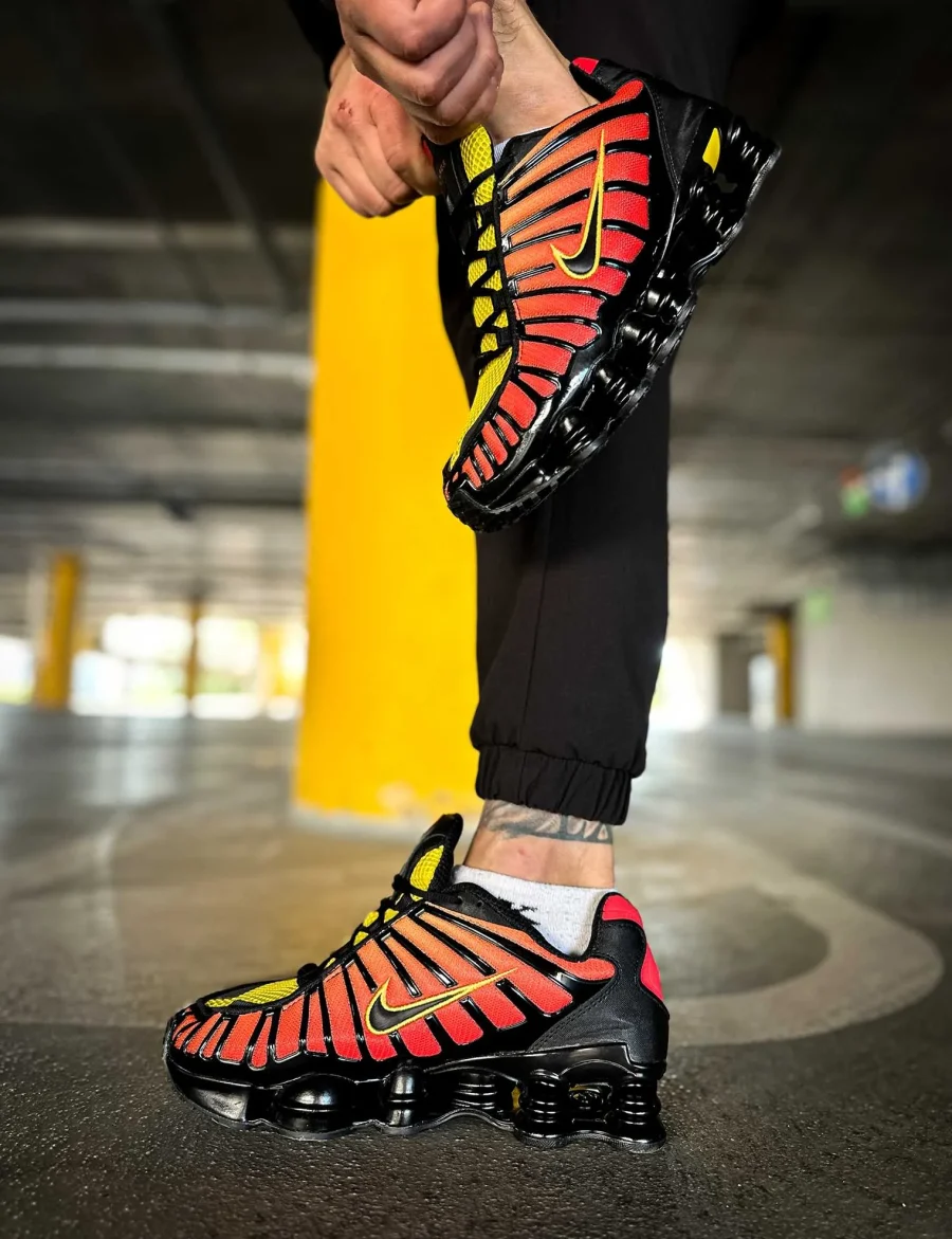 Кросівки Nike Shox TL Sunrise Gradient