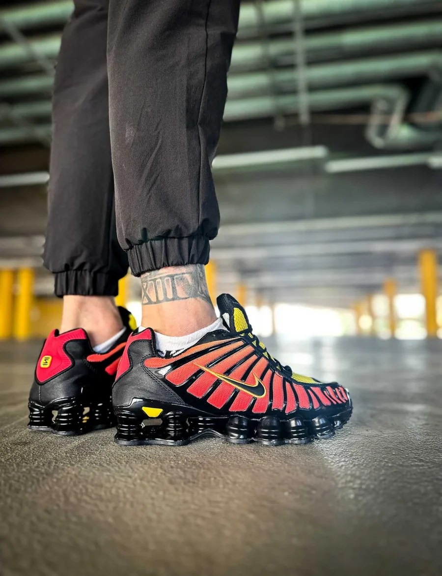 Кросівки Nike Shox TL Sunrise Gradient