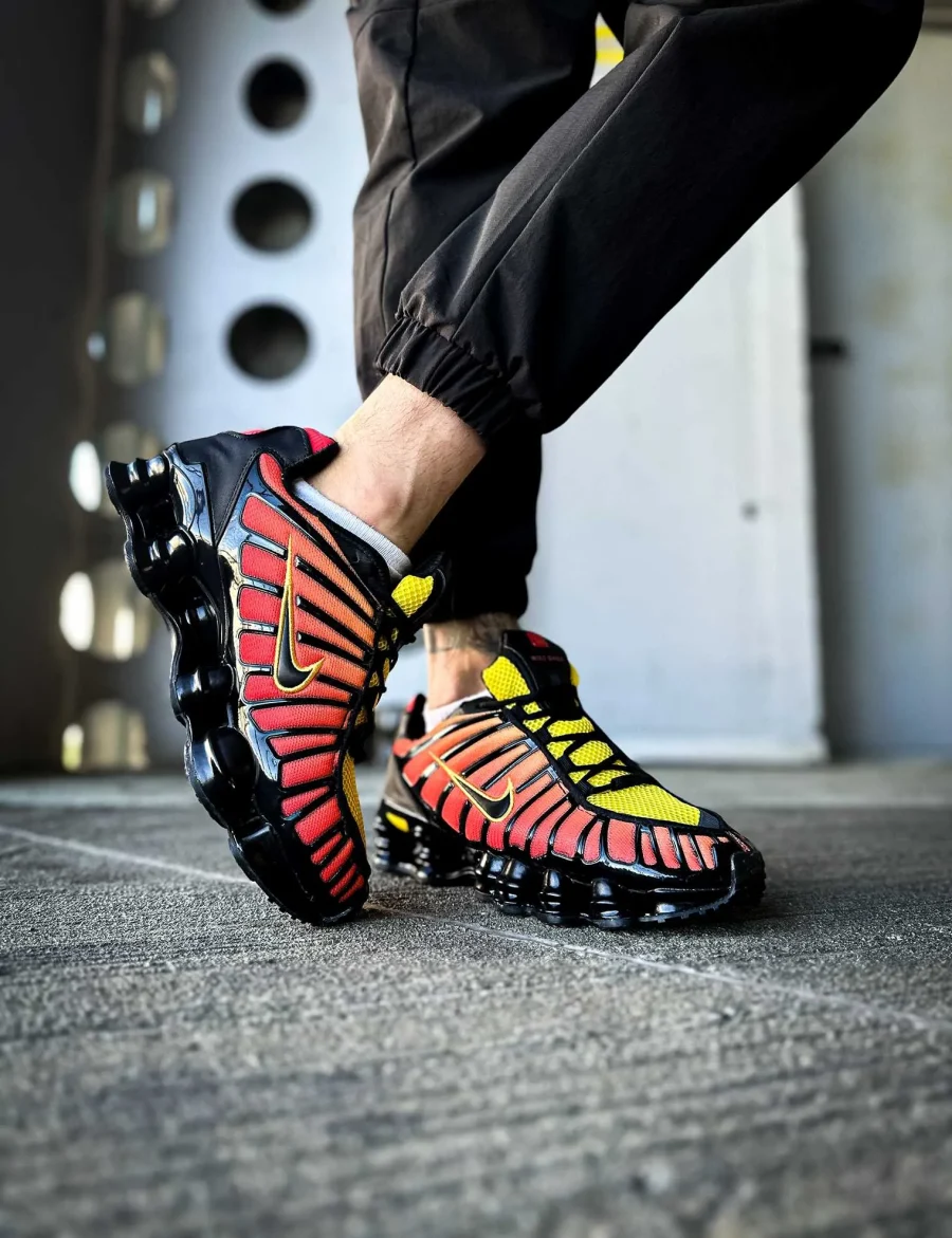 Кросівки Nike Shox TL Sunrise Gradient