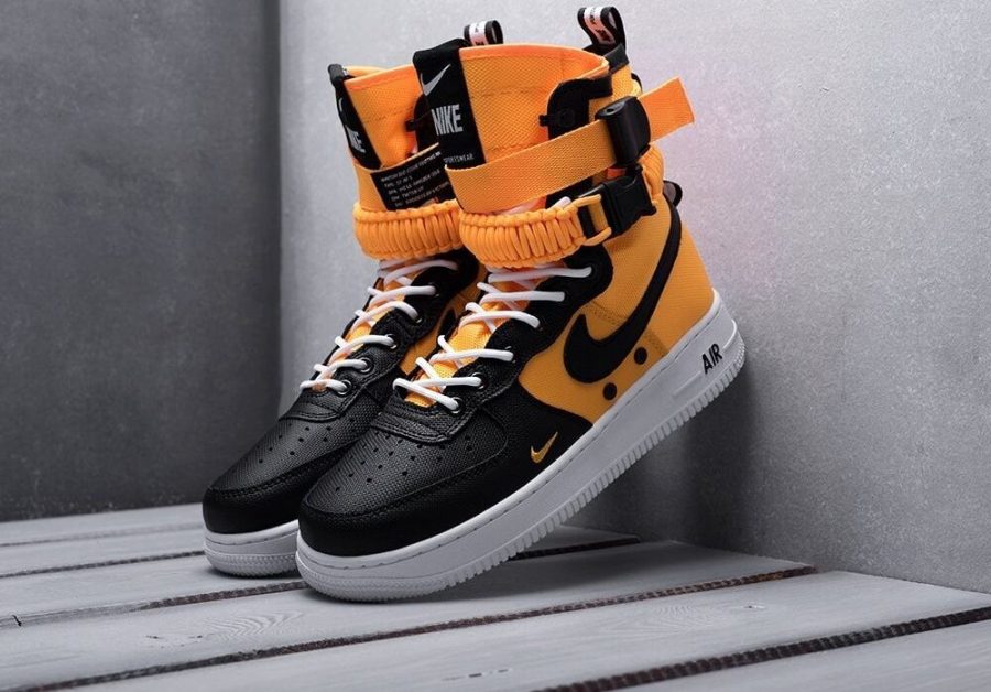 Кросівки Nike Special Field Air Force 1 High Yellow/Black