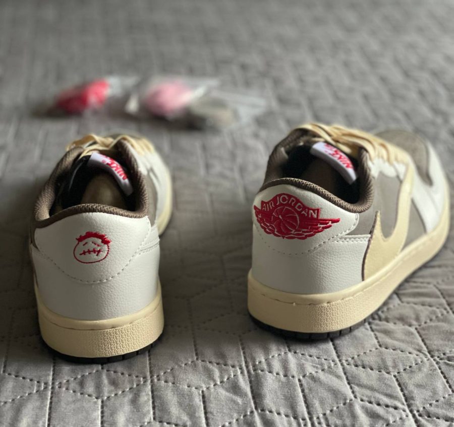 Кросівки Nike Air Jordan 1 Low OG x Travis Scott Reverse Mocha