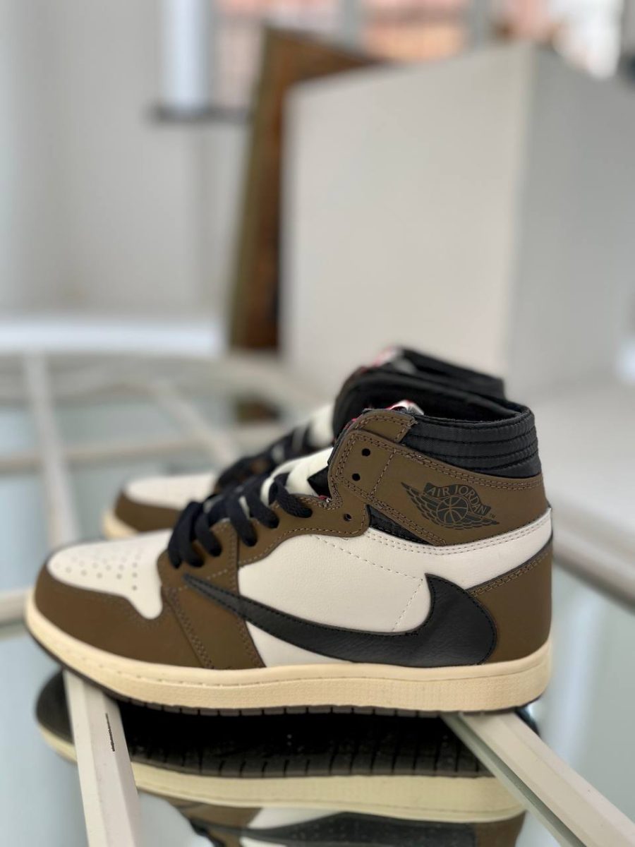 Кросівки Nike Air Jordan 1 Retro High Travis Scott Cactus Jack