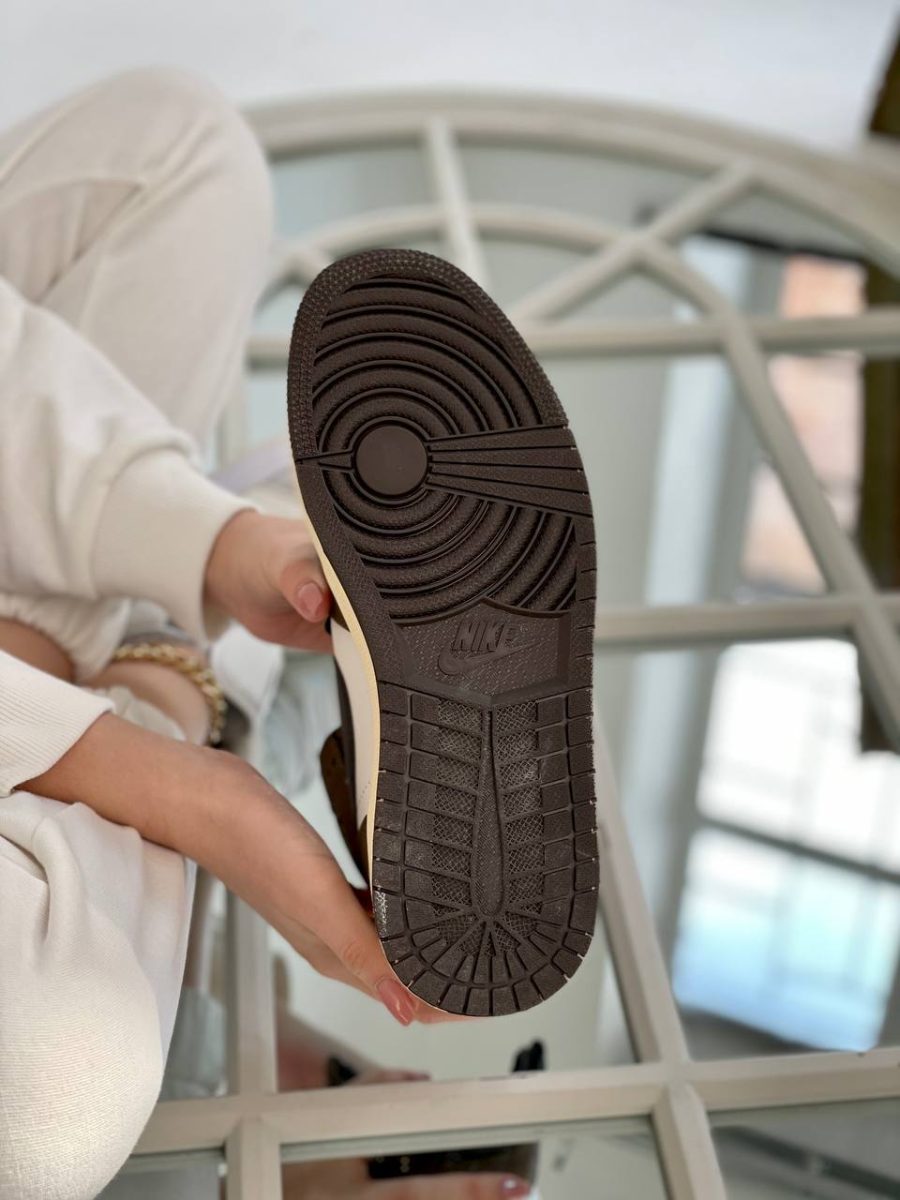 Кросівки Nike Air Jordan 1 Retro High Travis Scott Cactus Jack