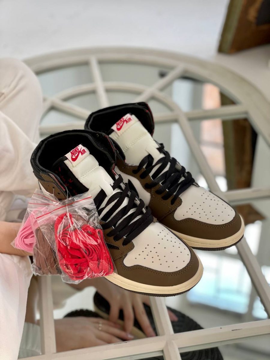 Кросівки Nike Air Jordan 1 Retro High Travis Scott Cactus Jack