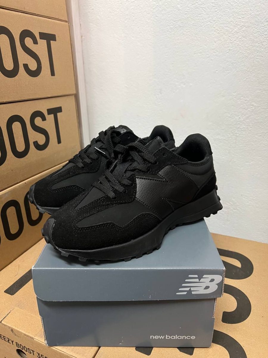 Кросівки New Balance 327 Triple Black