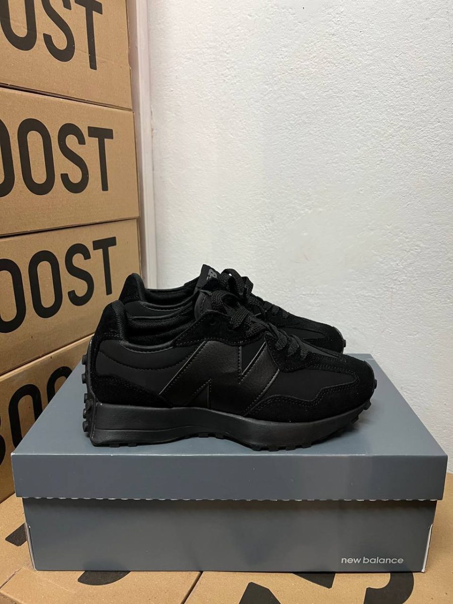 Кросівки New Balance 327 Triple Black