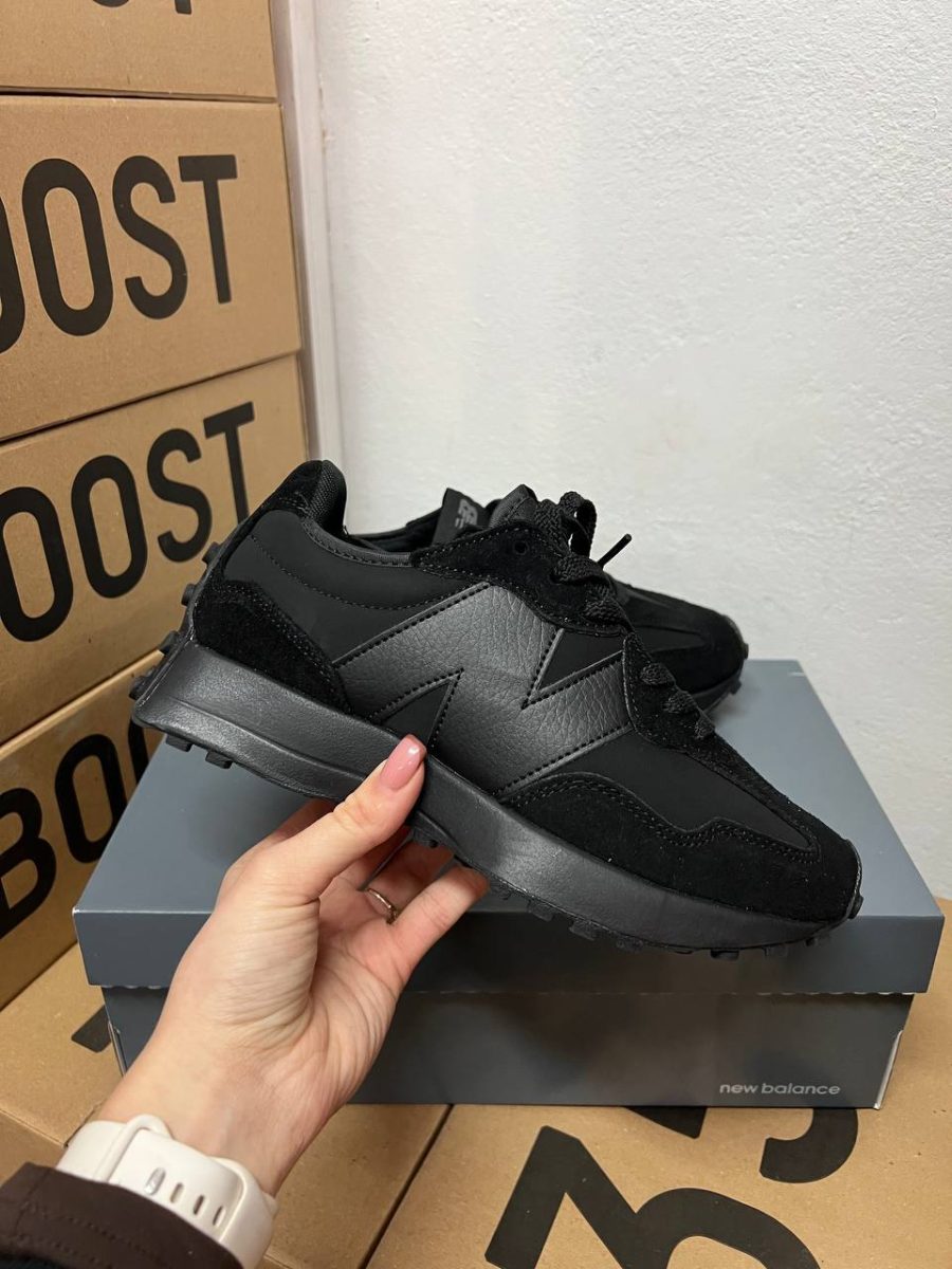 Кросівки New Balance 327 Triple Black