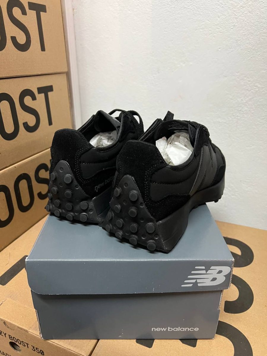 Кросівки New Balance 327 Triple Black