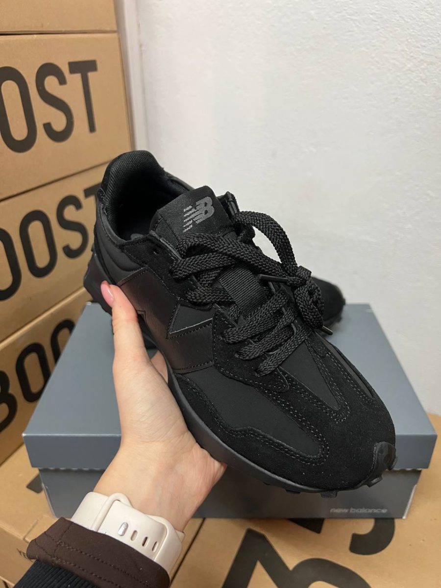 Кросівки New Balance 327 Triple Black