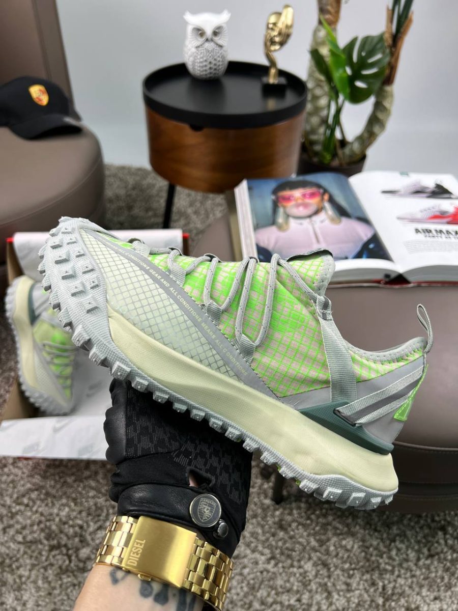 Кросівки Nike ACG Mountain Fly Low GTX SE Sea Glass