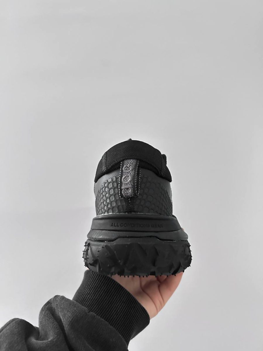 Кроссовки Nike Acg Mountain Fly 2 Low Black