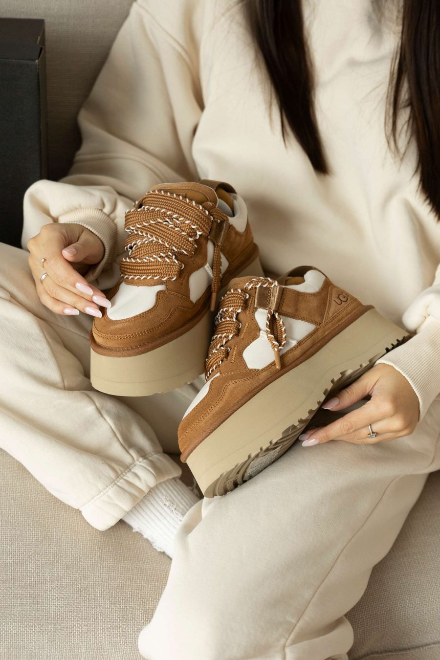 Черевики UGG Astromel Chestnut