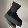 Черевики UGG Classic Dipper Boot Black