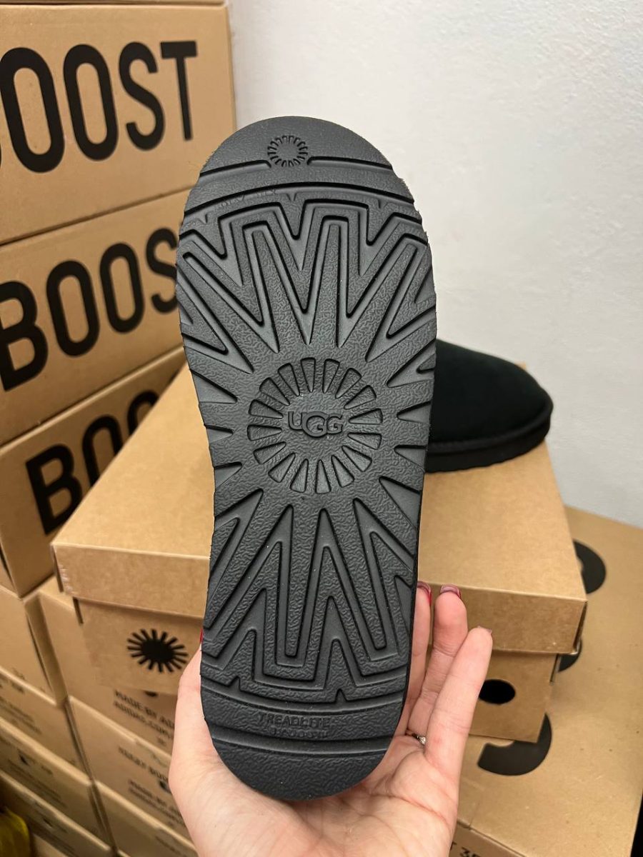 Ботинки UGG Classic Mini 2 Black