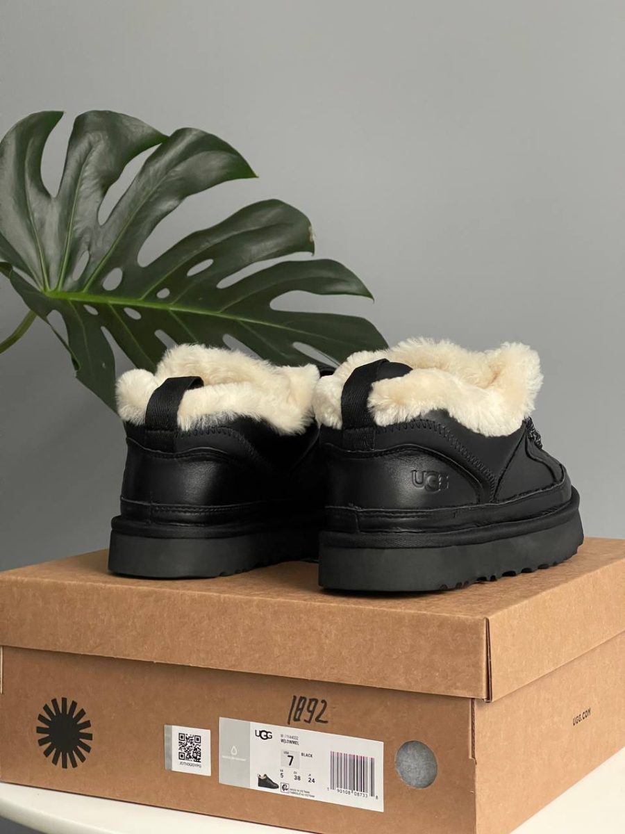 Ботинки UGG Lowmel Leather Black