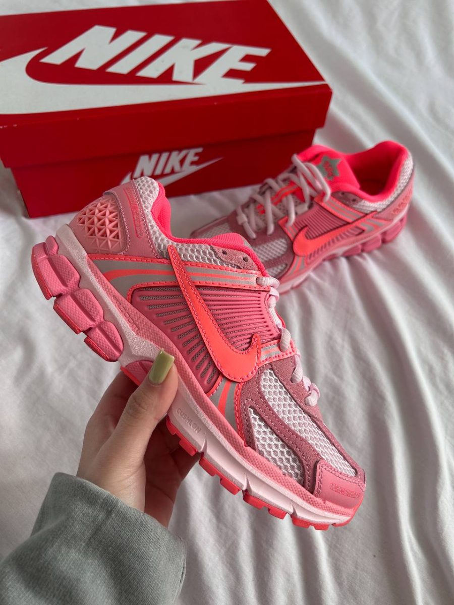 Кроссовки Nike Air Zoom Vomero 5 Barbie