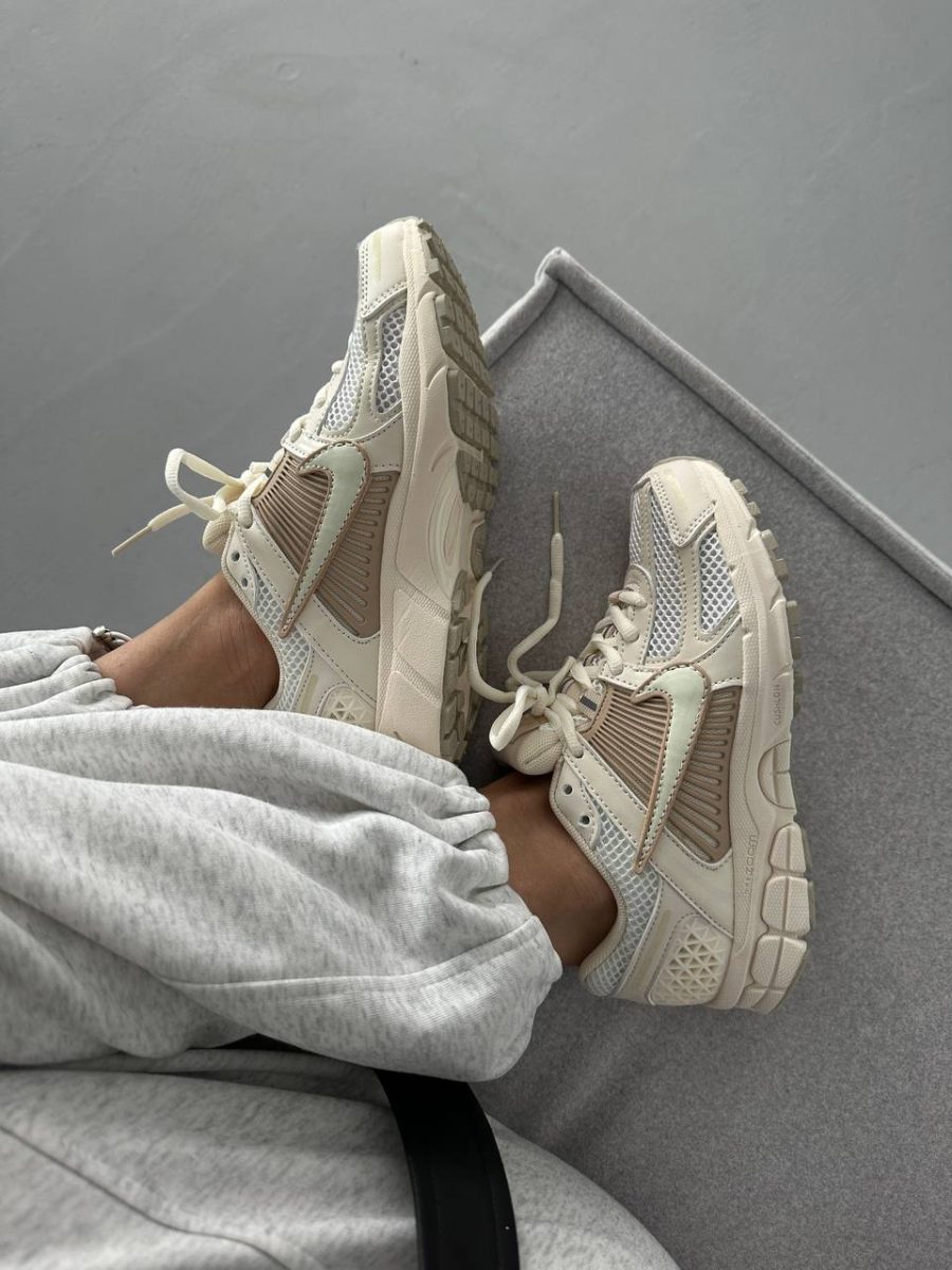 Кросівки Nike Air Zoom Vomero 5 Beige