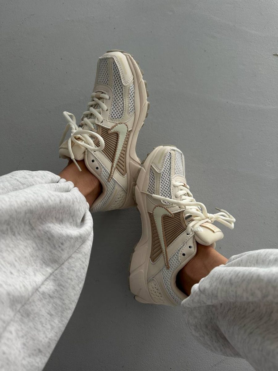 Кросівки Nike Air Zoom Vomero 5 Beige
