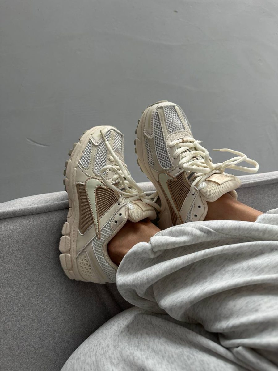 Кросівки Nike Air Zoom Vomero 5 Beige