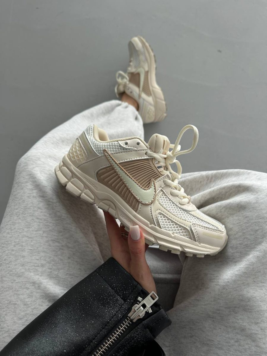 Кросівки Nike Air Zoom Vomero 5 Beige