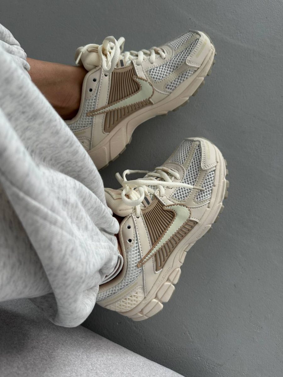 Кросівки Nike Air Zoom Vomero 5 Beige