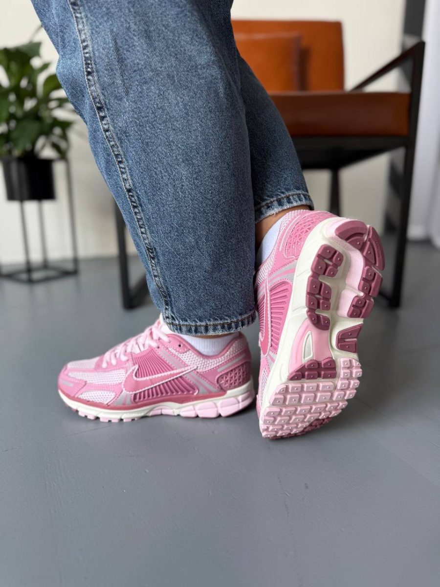 Кросівки Nike Air Zoom Vomero 5 Elemental Pink