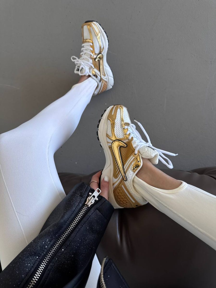Кросівки Nike Air Zoom Vomero 5 Metallic Gold