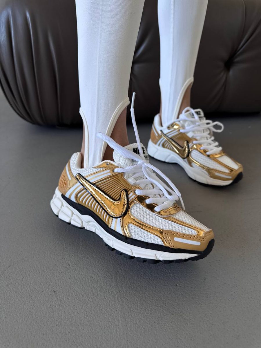 Кросівки Nike Air Zoom Vomero 5 Metallic Gold